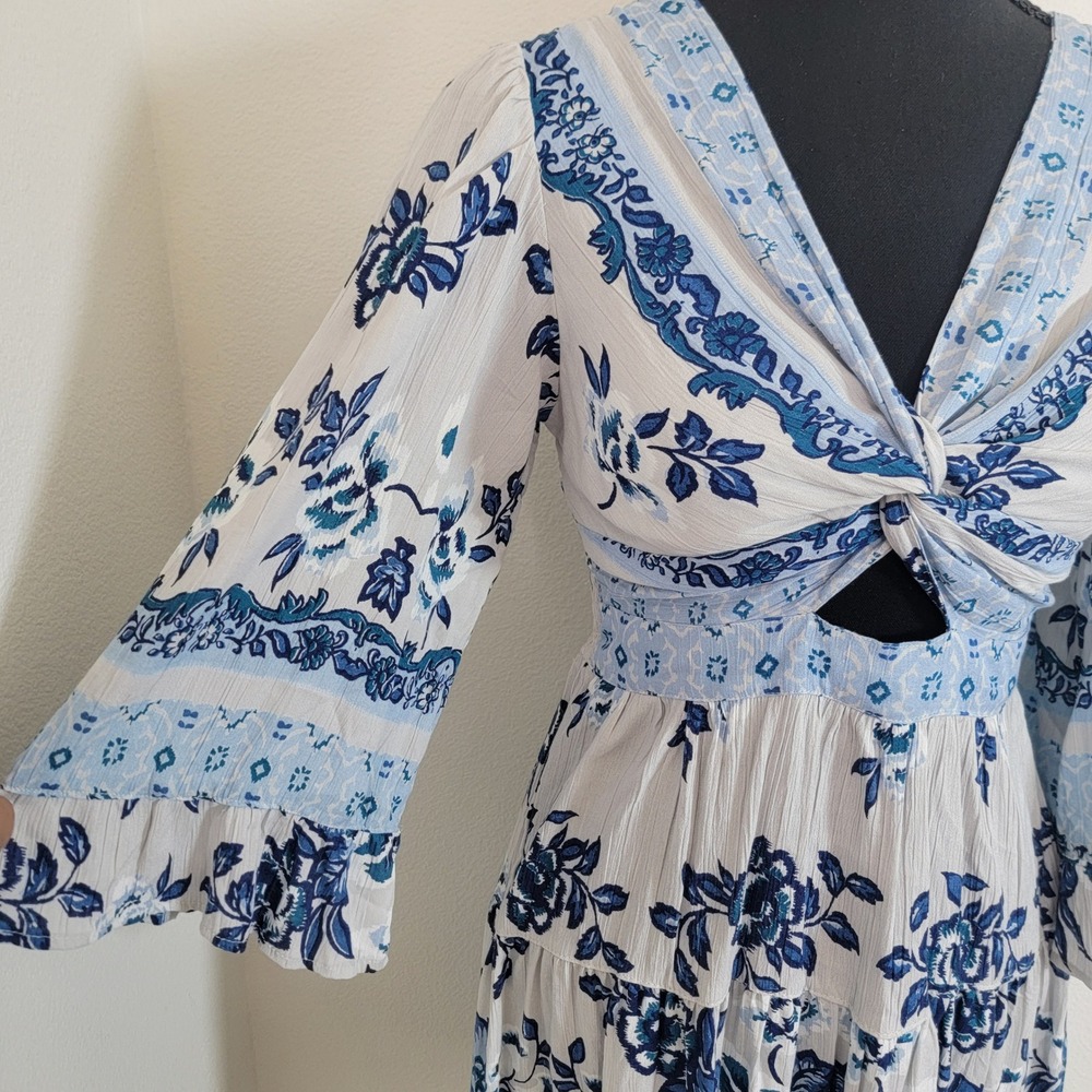 Angie Womens Boho Floral Twist Front Cutout Tiered Mini Dress Blue White Medium - Picture 7 of 12